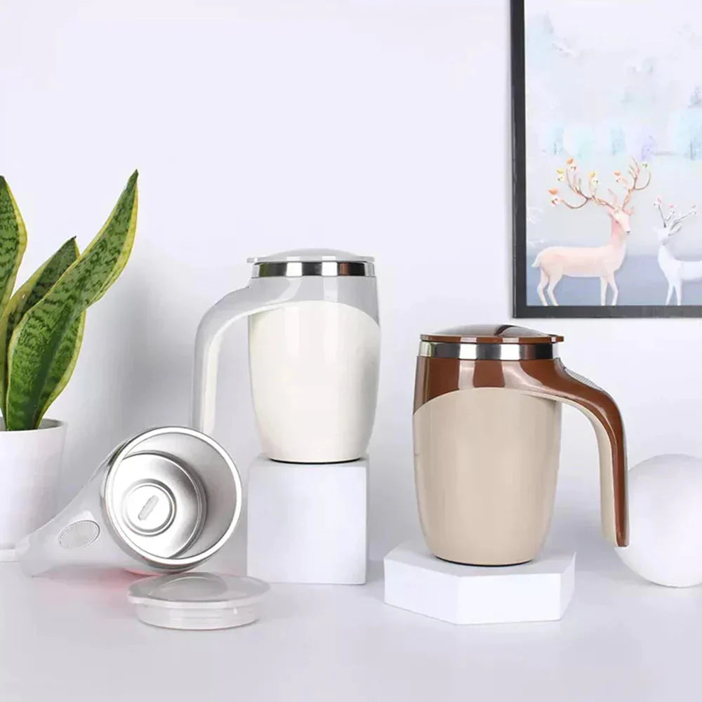 Stirgo – Elegant Selvrørende Rejsekrus Med Knap Og Spildsikkert Låg