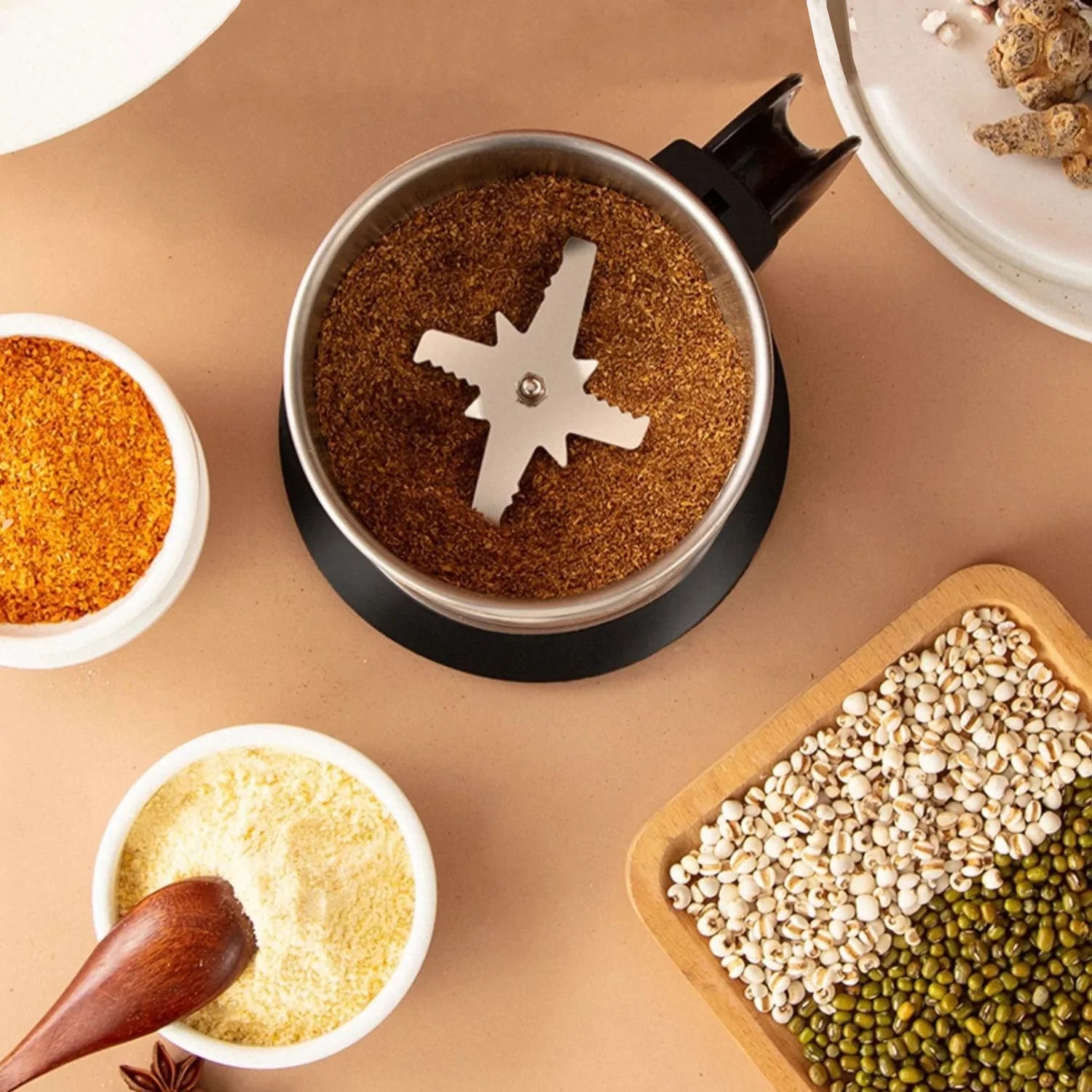 Multifunctional Portable Food Mill – Fast One-Touch Grinder for Coffee, Herbs & Spices